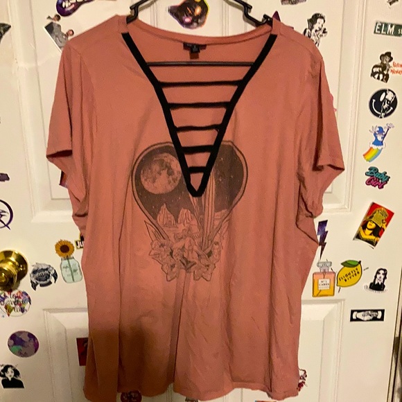 Torrid, size 2, 20-22 regular,Short sleeve T-shirt - Picture 1 of 1
